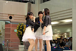 画像ギャラリー No.013のサムネイル画像 / 第2回総選挙の開催も発表された,「アイドルマスター シンデレラガールズ」の最新CD「お願い! シンデレラ」発売記念イベントをレポート