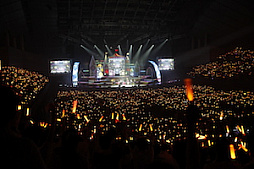 画像ギャラリー No.013のサムネイル画像 / 幕張がさらに熱くなった「シンデレラガールズ」のライブ「THE IDOLM@STER CINDERELLA GIRLS 5thLIVE TOUR Serendipity Parade!!! 幕張公演」をレポート