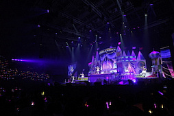 画像ギャラリー No.067のサムネイル画像 / 幕張がさらに熱くなった「シンデレラガールズ」のライブ「THE IDOLM@STER CINDERELLA GIRLS 5thLIVE TOUR Serendipity Parade!!! 幕張公演」をレポート