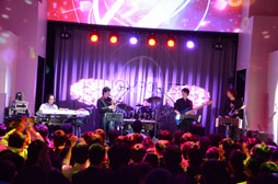 画像ギャラリー No.002のサムネイル画像 / ボーカロイドの“中の人”によるトークショーやライブなどが行われた「初音ミク -Project DIVA- F」の発売記念イベント「DAIBA de THANKS!」をレポート