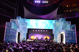 画像ギャラリー No.005のサムネイル画像 / ボーカロイドの“中の人”によるトークショーやライブなどが行われた「初音ミク -Project DIVA- F」の発売記念イベント「DAIBA de THANKS!」をレポート