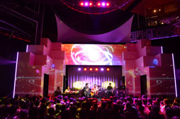 画像ギャラリー No.007のサムネイル画像 / ボーカロイドの“中の人”によるトークショーやライブなどが行われた「初音ミク -Project DIVA- F」の発売記念イベント「DAIBA de THANKS!」をレポート