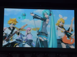 画像ギャラリー No.019のサムネイル画像 / ボーカロイドの“中の人”によるトークショーやライブなどが行われた「初音ミク -Project DIVA- F」の発売記念イベント「DAIBA de THANKS!」をレポート