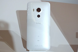 HTC J butterflyפisai vividפʤȼǥμϤ䤤ˡ KDDI2015ǯƥǥ륹ޡȥե򿨤äƤ