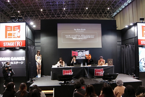 画像ギャラリー No.014のサムネイル画像 / 「エルダー・スクロールズ・オンライン」の日本語ボイスやDLCの提供に関する情報が公開された「闘会議2016」のステージイベントをレポート