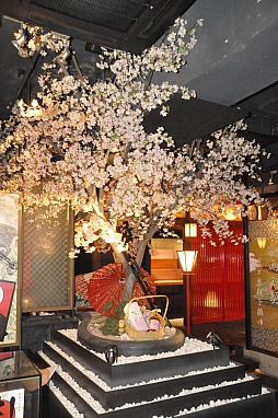 画像ギャラリー No.004のサムネイル画像 / アマテラスやイッスンなどをイメージしたメニューがズラリ。11月1日にスタートする「大神 絶景版」コラボレーションメニューの試食会に行ってきた