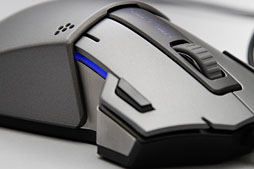 画像ギャラリー No.031のサムネイル画像 / 「Cherry青軸採用のマウス」はアリなのか? Thermalright製のゲーマー向けマウス「Hellion」を試す