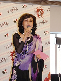 画像ギャラリー No.001のサムネイル画像 / キミは織田信長のハートを落とせるか。松風雅也さんと島﨑信長さんも登場した「下天の華」完成発表会をレポート