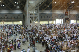 画像ギャラリー No.018のサムネイル画像 / 博麗神社例大祭に登場した「SOUND VOLTEX II -infinite infection-」に東方ファンが集結。大行列のKONAMIブースで開発チームに話を聞いてみた