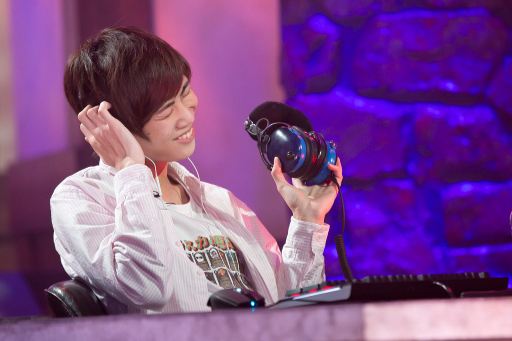 画像ギャラリー No.010のサムネイル画像 / 「Hearthstone」の国際大会“HCT冬季選手権”に出場したb787選手へのインタビューを掲載。世界一を決める大舞台ならではの戦術や緊張感とは