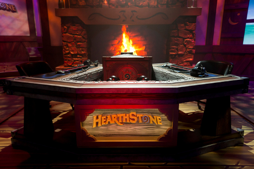 画像ギャラリー No.013のサムネイル画像 / 「Hearthstone」の国際大会“HCT冬季選手権”に出場したb787選手へのインタビューを掲載。世界一を決める大舞台ならではの戦術や緊張感とは