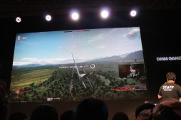 画像ギャラリー No.010のサムネイル画像 / 倉持さんと雨宮さんが水着姿を披露したGaijin × DMM GAMESスペシャルジョイントステージレポート。「War Thunder」の新情報も明らかに