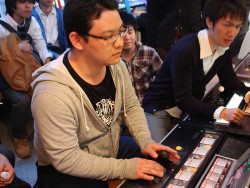 画像集#012のサムネイル/100名以上の腕自慢が秋葉原に集結した「GUILTY GEAR Xrd -SIGN-」第一回公式大会レポート。無差別戦の優勝はまちゃぼー選手