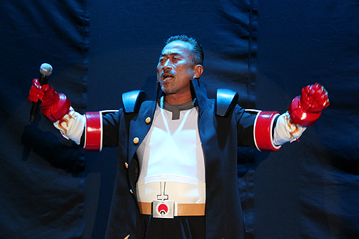 画像ギャラリー No.024のサムネイル画像 / 「ヒーローバンク」の「クロスメディア プロジェクト発表会」開催。名越稔洋氏が意気込みを語り,角田信朗さんが主題歌を熱唱した会場の模様をレポート