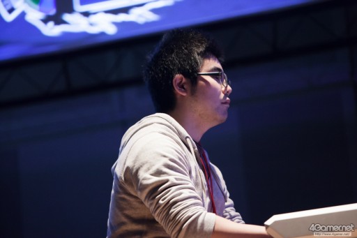 画像ギャラリー No.016のサムネイル画像 / 優勝賞金100万円+Capcom Cup Finals出場権を懸けたガチバトル。「ウルトラストリートファイターIV」公式大会「超百鬼秋杯」フォトレポート