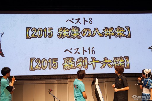 画像ギャラリー No.027のサムネイル画像 / 優勝賞金100万円+Capcom Cup Finals出場権を懸けたガチバトル。「ウルトラストリートファイターIV」公式大会「超百鬼秋杯」フォトレポート