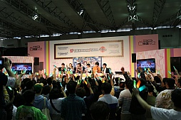 画像ギャラリー No.008のサムネイル画像 / 「アイドルマスター プラチナスターズ」の実機プレイが「ニコニコ超会議2016」のステージイベント「プラチナスターズステージ〜紹介してみた〜」で公開