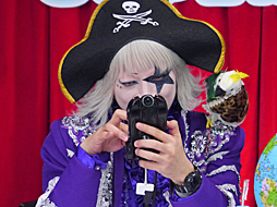 画像ギャラリー No.039のサムネイル画像 / 「ドラゴンクエストモンスターズ スーパーライト」の4周年は,魔王確定の福引き券や強力な「魔神ダークドレアム」など楽しさ満載。宇宙海賊ゴー☆ジャスさんと及川奈央さんもやってきた生放送をレポート