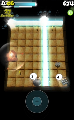 画像ギャラリー No.005のサムネイル画像 / おっさんを操作してビームを避けまくれ! iOS向けアクションゲーム「よけリーマン」を紹介する「(ほぼ)日刊スマホゲーム通信」第392回