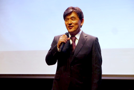 画像ギャラリー No.005のサムネイル画像 / 鎧に身を包んだパーンとディードリットが登場した舞台版「ロードス島戦記 灰色の魔女」制作発表会をレポート。ゲーム版の限定アイテム情報も