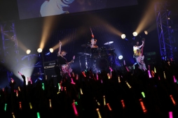 画像ギャラリー No.005のサムネイル画像 / 「Tokyo 7th シスターズ」,4Uの1st Liveのオフィシャルライブレポートが公開