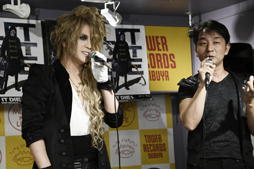 画像ギャラリー No.015のサムネイル画像 / 「LET IT DIE」開発陣が登場。KAMIJOさんの新シングル「カストラート」発売記念トークセッションをレポート