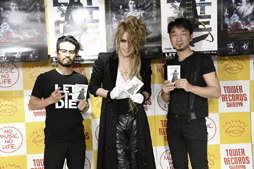 画像ギャラリー No.019のサムネイル画像 / 「LET IT DIE」開発陣が登場。KAMIJOさんの新シングル「カストラート」発売記念トークセッションをレポート