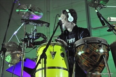 画像ギャラリー No.007のサムネイル画像 / 「TERRA BATTLE」の100万DL公約ライブ「AROUNDERS TERRA BATTLE」をレポート。バンドアレンジで演奏された楽曲にファンは大盛り上がり