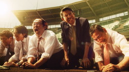 画像ギャラリー No.001のサムネイル画像 / 「ぼくらの甲子園!ポケット」のTVCM「号泣サラリーマン」篇が放映開始