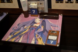 画像ギャラリー No.008のサムネイル画像 / 秋葉原で開催中の「セガコラボカフェ Fate/Grand Order」をレポート。亜種特異点のサーヴァント達が勢ぞろい