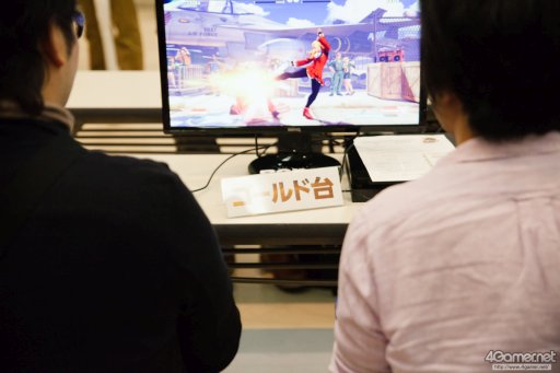 画像ギャラリー No.007のサムネイル画像 / Capcom Pro Tourランキングトーナメント「TOKYO BUTTON MASHERS 2016」フォトレポート。優勝はかずのこ選手の手に