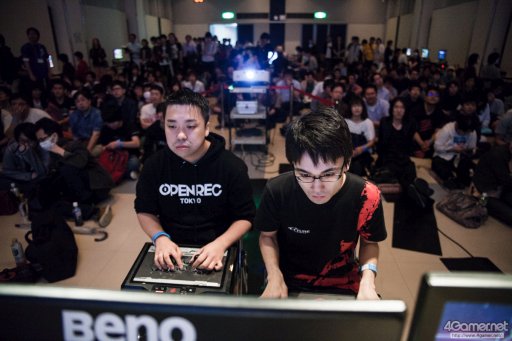 画像ギャラリー No.021のサムネイル画像 / Capcom Pro Tourランキングトーナメント「TOKYO BUTTON MASHERS 2016」フォトレポート。優勝はかずのこ選手の手に