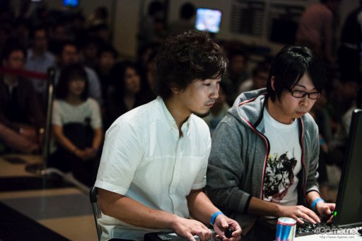 画像ギャラリー No.022のサムネイル画像 / Capcom Pro Tourランキングトーナメント「TOKYO BUTTON MASHERS 2016」フォトレポート。優勝はかずのこ選手の手に