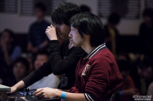 画像ギャラリー No.026のサムネイル画像 / Capcom Pro Tourランキングトーナメント「TOKYO BUTTON MASHERS 2016」フォトレポート。優勝はかずのこ選手の手に