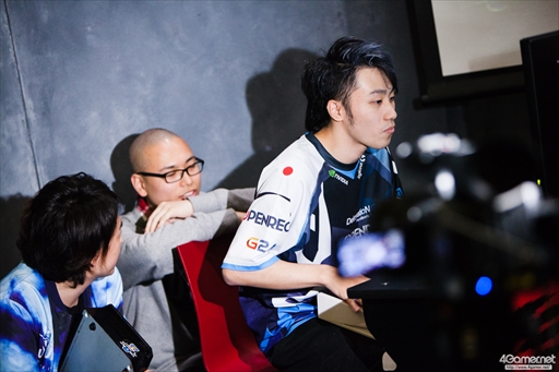 画像ギャラリー No.009のサムネイル画像 / 地区予選を勝ち抜いた最強の学生たちが今年もレッドブルホールに集結。第4回TOPANGA「ストリートファイターV」大学対抗戦フォトレポート