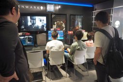 画像ギャラリー No.003のサムネイル画像 / 「Red Bull Kumite2017」を制したネモ選手と振り返る,優勝までの軌跡。ストV世界大会,優勝祝賀会レポート