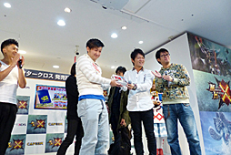 画像ギャラリー No.008のサムネイル画像 / 祝・狩猟解禁! 「モンスターハンタークロス」の発売を記念して,ビックロにて行われたイベントの模様をレポート