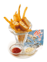 画像ギャラリー No.014のサムネイル画像 / 「モンスターハンタークロス リアル集会所」が2016年1月8日にオープン。モンハンフェスタ'16のゲストも発表されたコラボメニュー試食会をレポート