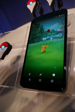 画像ギャラリー No.003のサムネイル画像 / 「Pokémon GO」は位置情報を利用して現実世界でポケモンを捕まえるスマートフォンゲームに。新事業戦略発表会をレポート