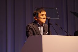 画像ギャラリー No.006のサムネイル画像 / 「Pokémon GO」は位置情報を利用して現実世界でポケモンを捕まえるスマートフォンゲームに。新事業戦略発表会をレポート