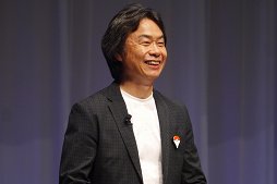 画像ギャラリー No.014のサムネイル画像 / 「Pokémon GO」は位置情報を利用して現実世界でポケモンを捕まえるスマートフォンゲームに。新事業戦略発表会をレポート