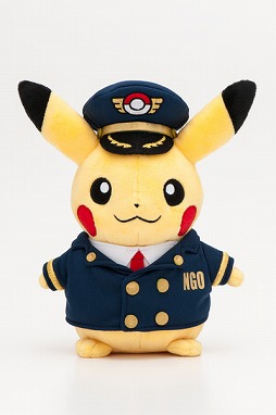 画像ギャラリー No.009のサムネイル画像 / ポケモンストア 中部国際空港店が本日オープン。パイロットやCA姿のピカチュウグッズを販売