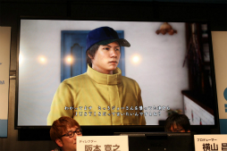 画像ギャラリー No.005のサムネイル画像 / セガフェスの「龍が如く6 命の詩。」ステージにて,横山P&阪本Dが「クランクリエイター」を解説。ブシロードのカード付きウエハースとのコラボレーションも発表