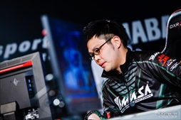 画像ギャラリー No.056のサムネイル画像 / 「鉄拳7」の日本王者が決定。バンダイナムコエンターテインメント公式大会“日本王者決定戦FINAL”フォトレポート