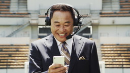 画像ギャラリー No.003のサムネイル画像 / 「激突!! Jリーグ プニコンサッカー」,松木安太郎氏が出演するTVCMを放映