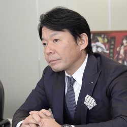 画像ギャラリー No.006のサムネイル画像 / 「戦国BASARA」シリーズの真田幸村が長野県上田市のイメージアップに貢献。上田商工会議所からカプコンに感謝状が贈られる