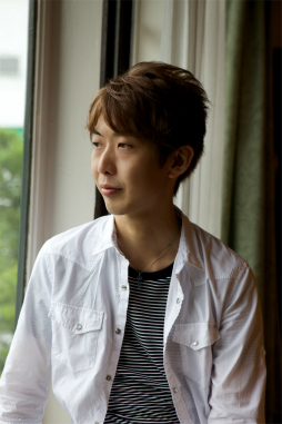 画像ギャラリー No.002のサムネイル画像 / ライブ&トークイベント「オカジモネ〜JGMFへの道〜」の第2回が6月24日に開催。ゲストは成田 勤氏