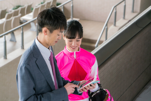 画像ギャラリー No.004のサムネイル画像 / 「ダビマス」武幸四郎・元騎手&藤田菜七子騎手が出演するTVCMが放送決定。一部CM映像のカットや,2人のコメントも紹介