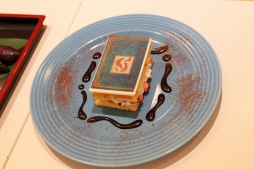 画像ギャラリー No.011のサムネイル画像 / 「文豪とアルケミスト×スイーツパラダイス」コラボカフェ初日をレポート。いたずら心に溢れた,乱歩の“青いおにぎり”の味は?