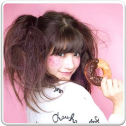 画像ギャラリー No.002のサムネイル画像 / 「エイリアンのたまご」タイ×香港のハーフモデル・ヴィエンナさんが参加